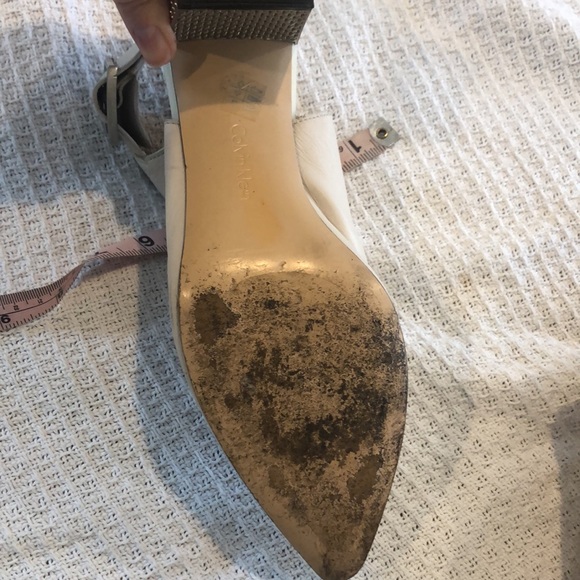 Calvin Klein 9.5 Nylee Leather Upper So Comfy, wore 1 evening and there are scuf - Picture 5 of 13